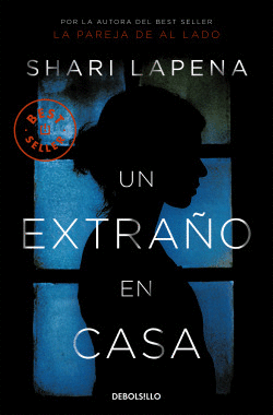 UN EXTRA�O EN CASA